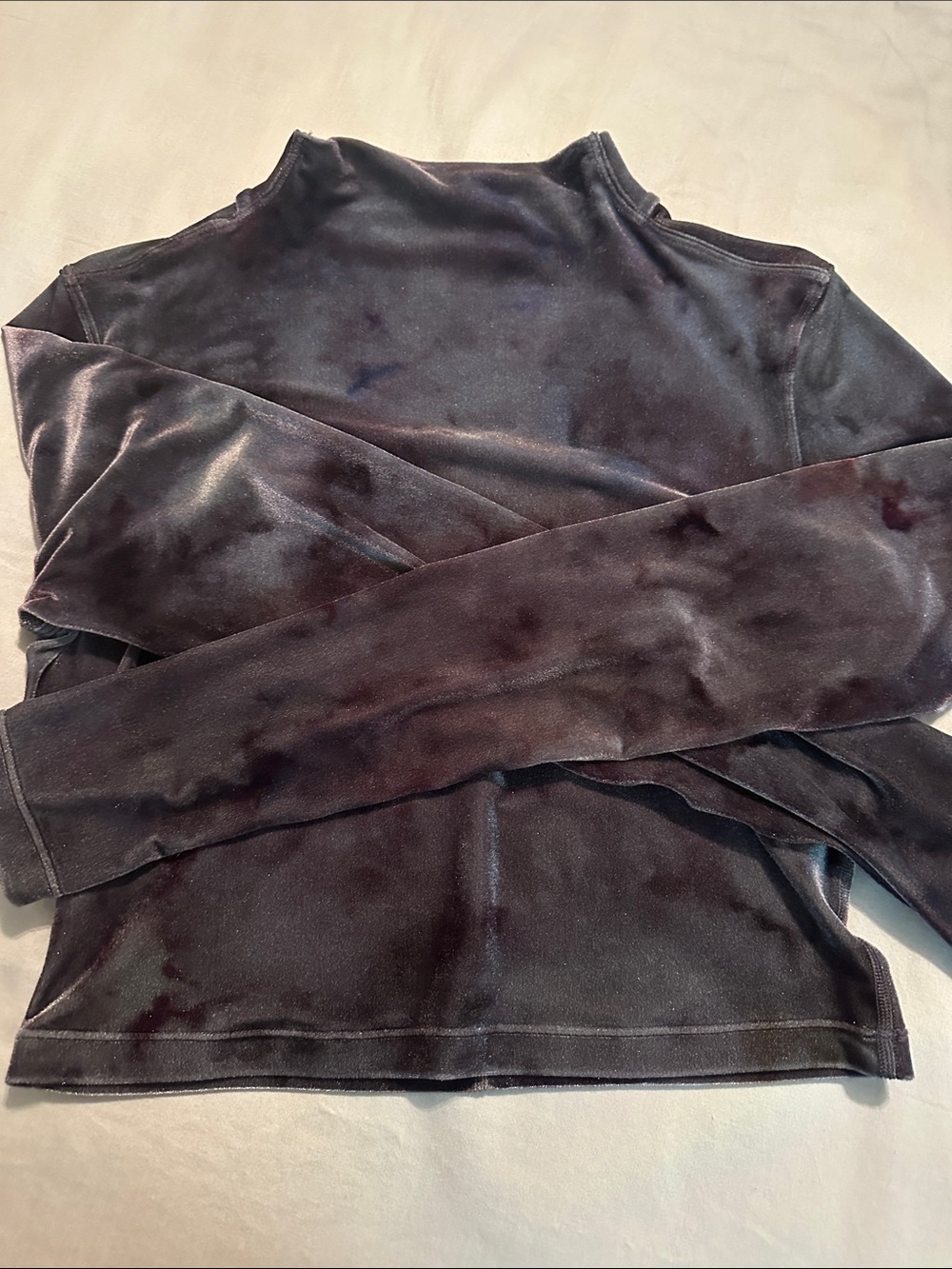 Lululemon Velvet cropped long sleeve